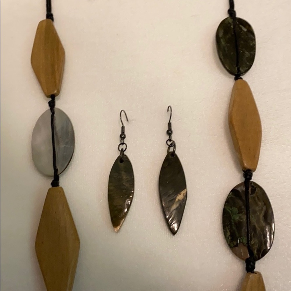 Necklace and airings